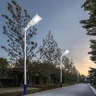 50W impermeável todo em um integrou a luz de rua solar 5200LM com Polo