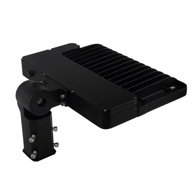 O crepúsculo de alumínio ao alvorecer conduziu o lúmen alto IP65 150W 15000-15500lm das luzes de rua